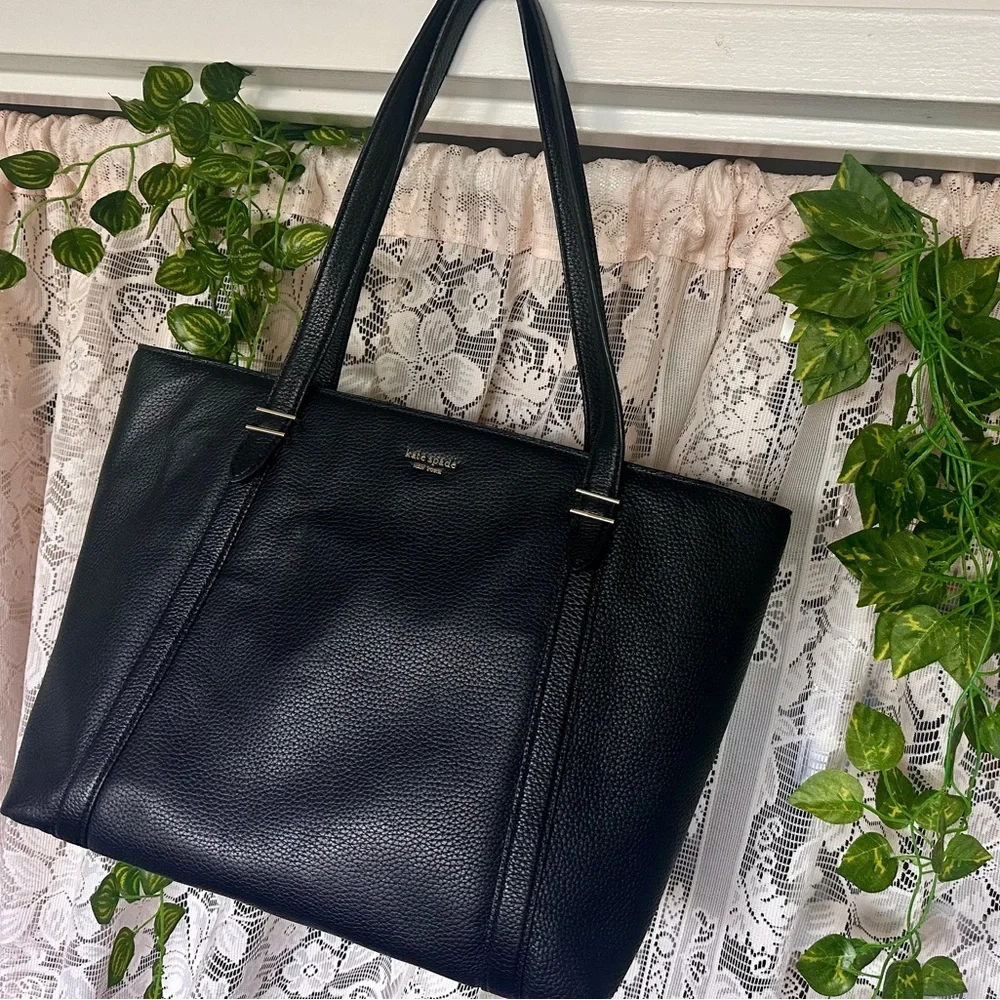 Kate Spade New York Oakwood Street Chandra Pebbled Leather Tote Bag